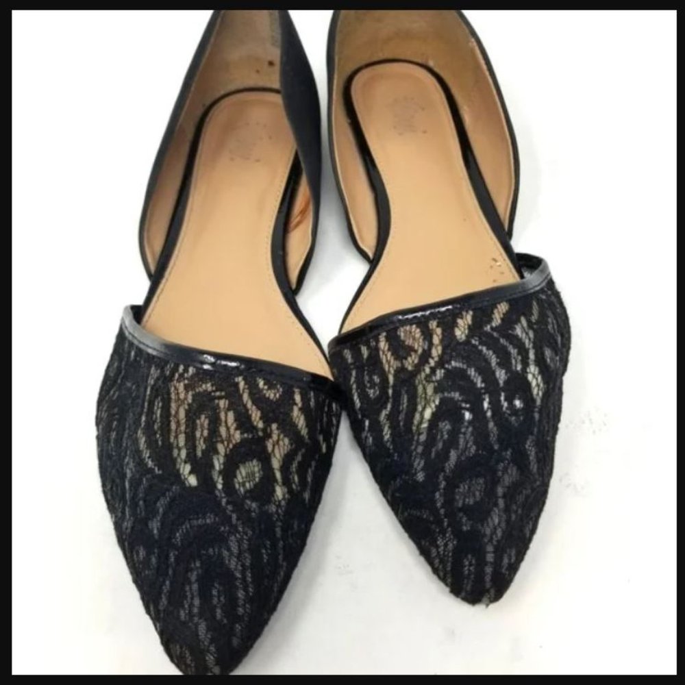 Fioni Dorsay Lace Point Toe Flat | Black | Size 6.5